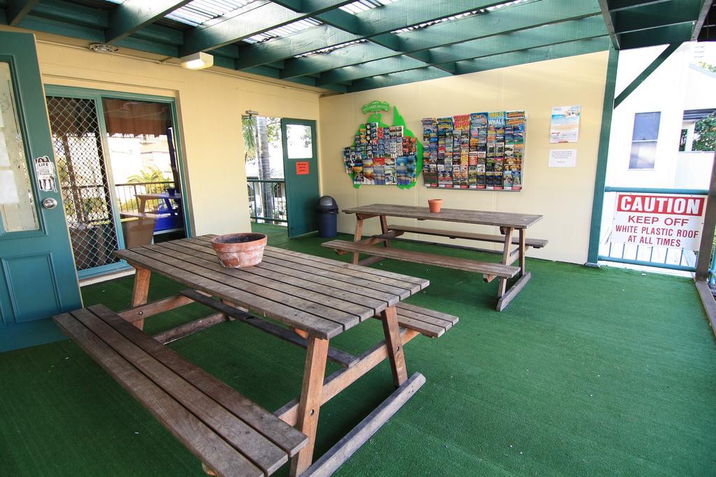 Sleeping Inn Backpackers Resort 黄金海岸 外观 照片