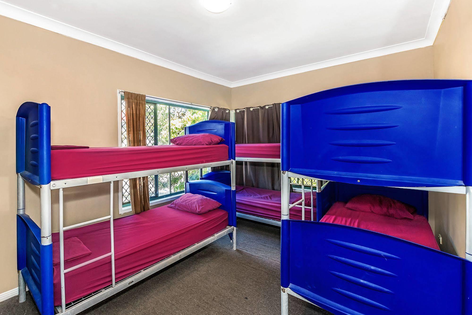 Sleeping Inn Backpackers Resort 黄金海岸 外观 照片