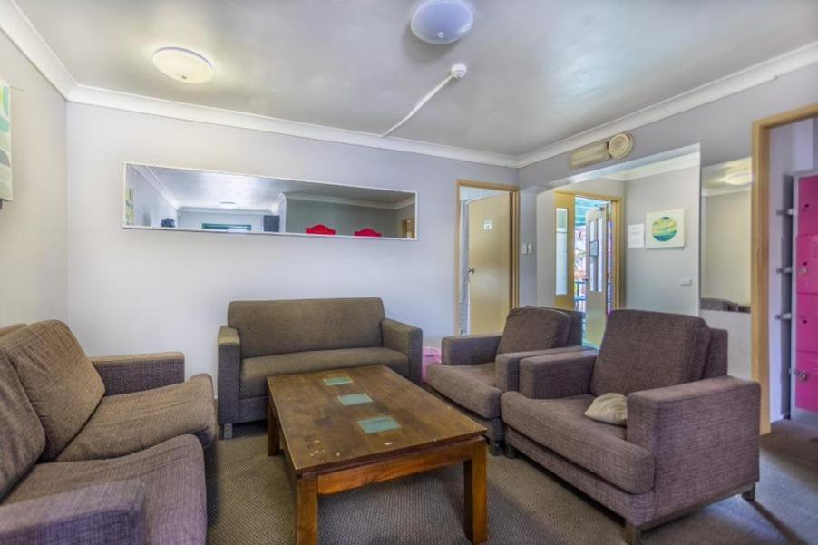 Sleeping Inn Backpackers Resort 黄金海岸 外观 照片